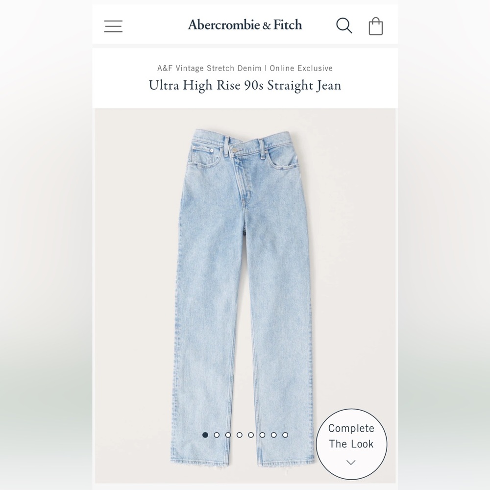 Abercrombie 90s fit light wash crossover jeans. Size 24 (regular length).